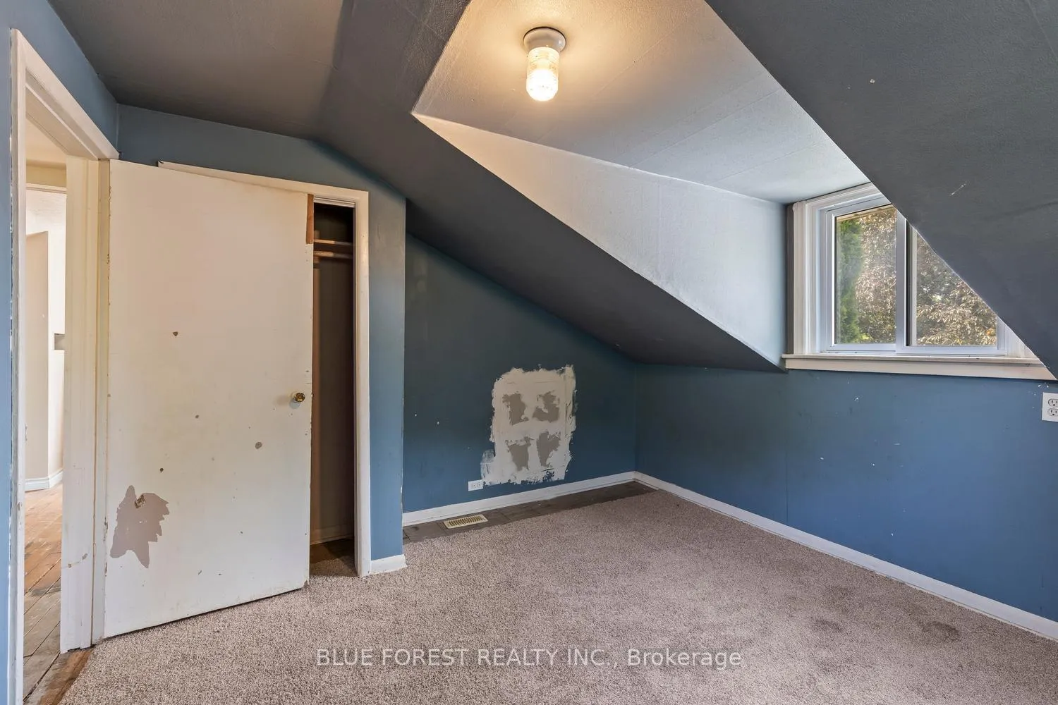 Photo 23 of 10 Henry Street, St. Thomas — HOMEH
