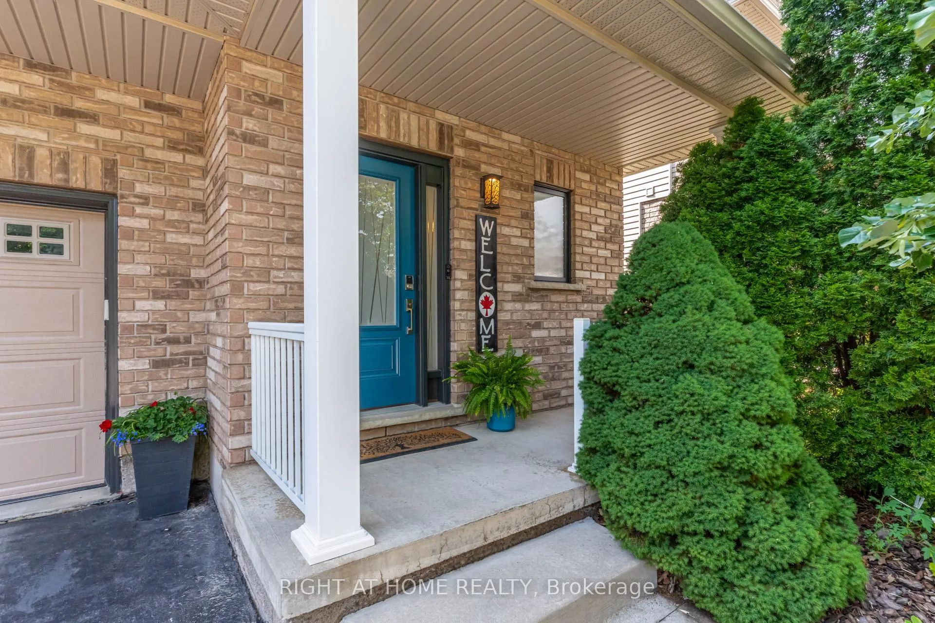 Photo 2 of 2334 Norland Drive, Burlington, Orchard — HOMEH