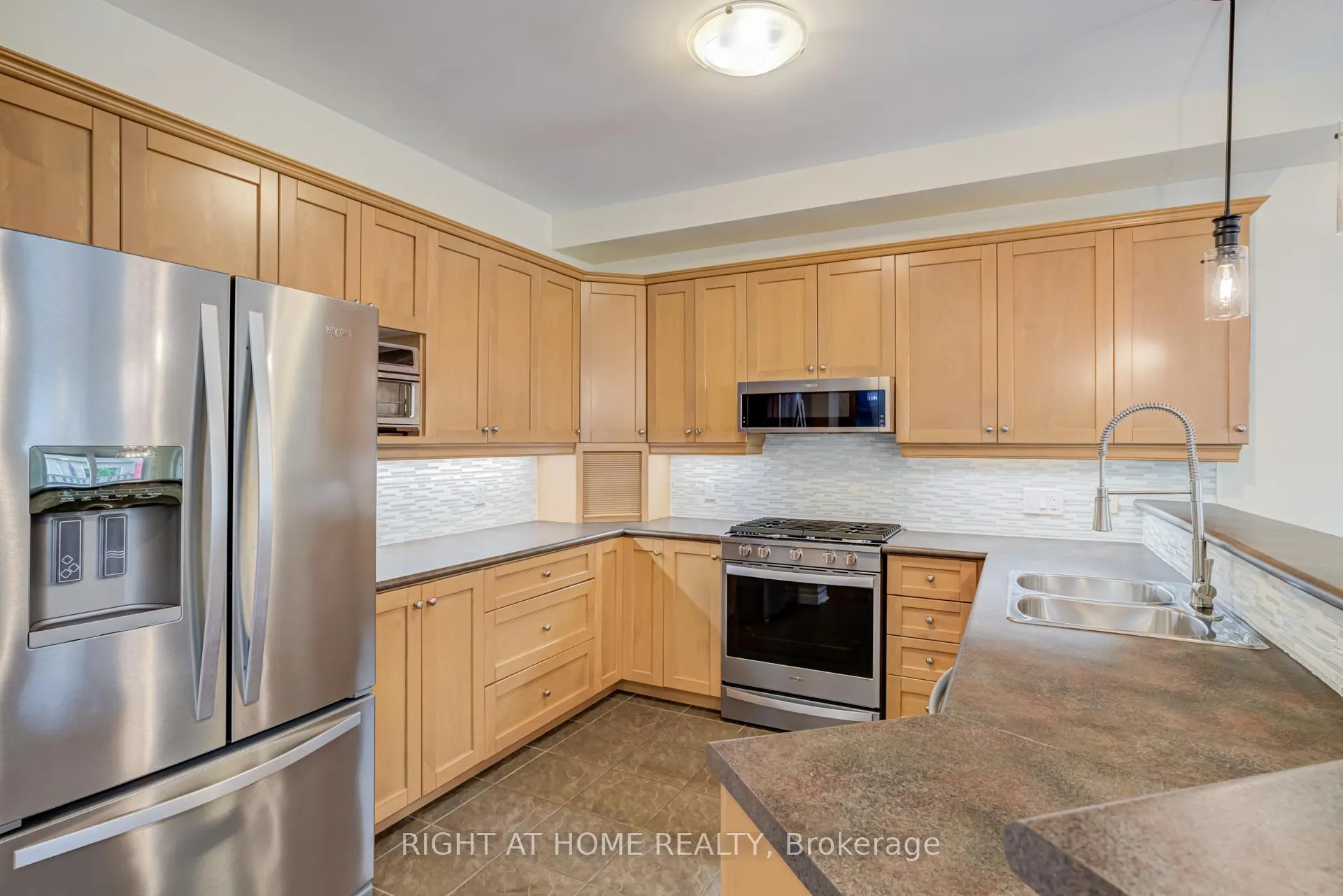 Photo 12 of 2334 Norland Drive, Burlington, Orchard — HOMEH