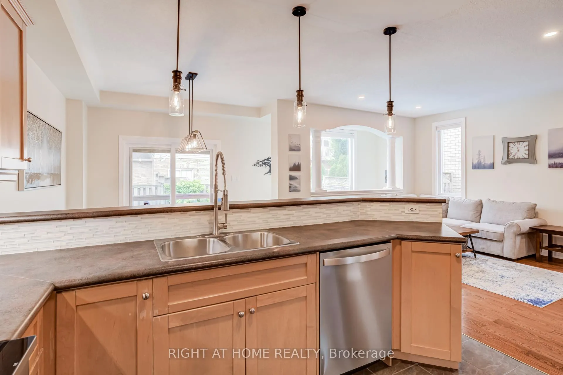 Photo 14 of 2334 Norland Drive, Burlington, Orchard — HOMEH