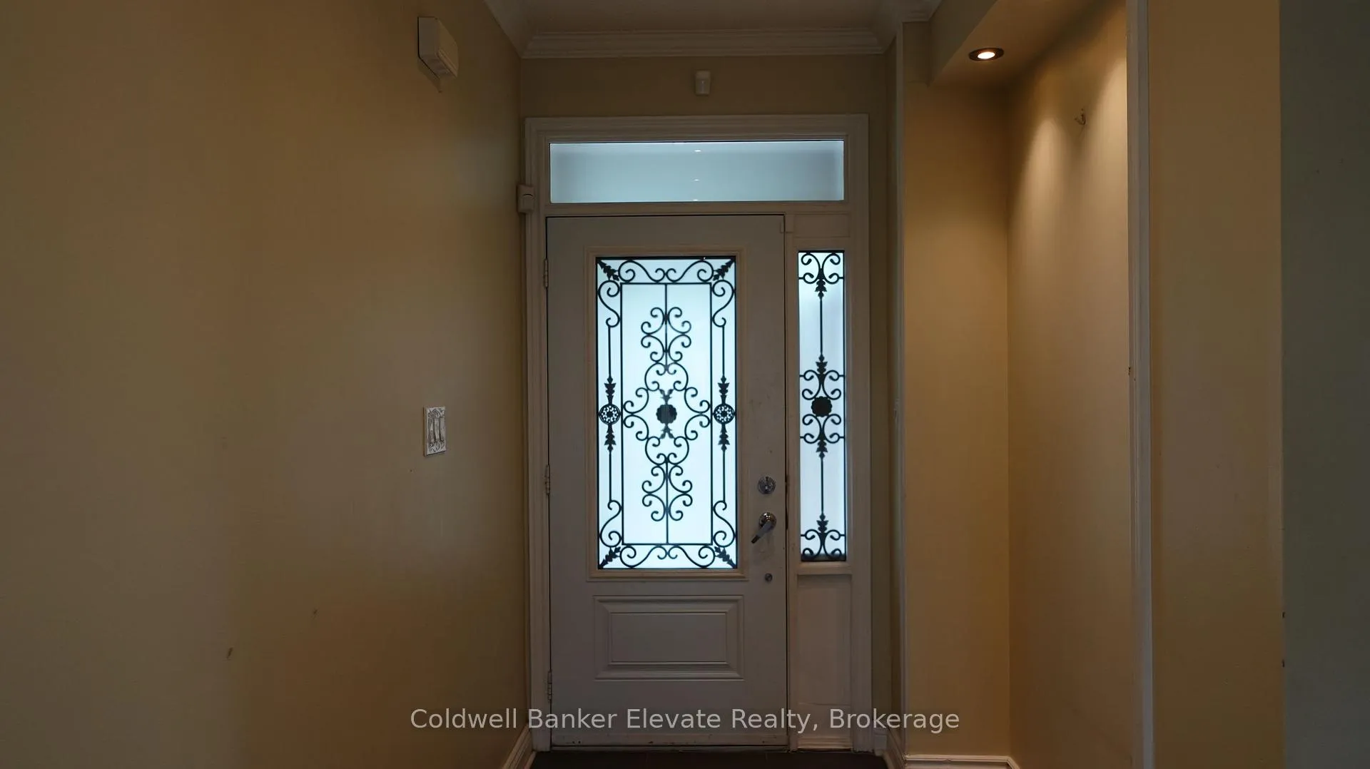 Photo 2 of 20 Goldnugget Road, Brampton, Bram West — HOMEH