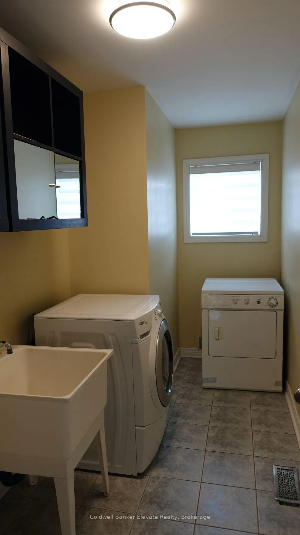 Photo 10 of 20 Goldnugget Road, Brampton, Bram West — HOMEH