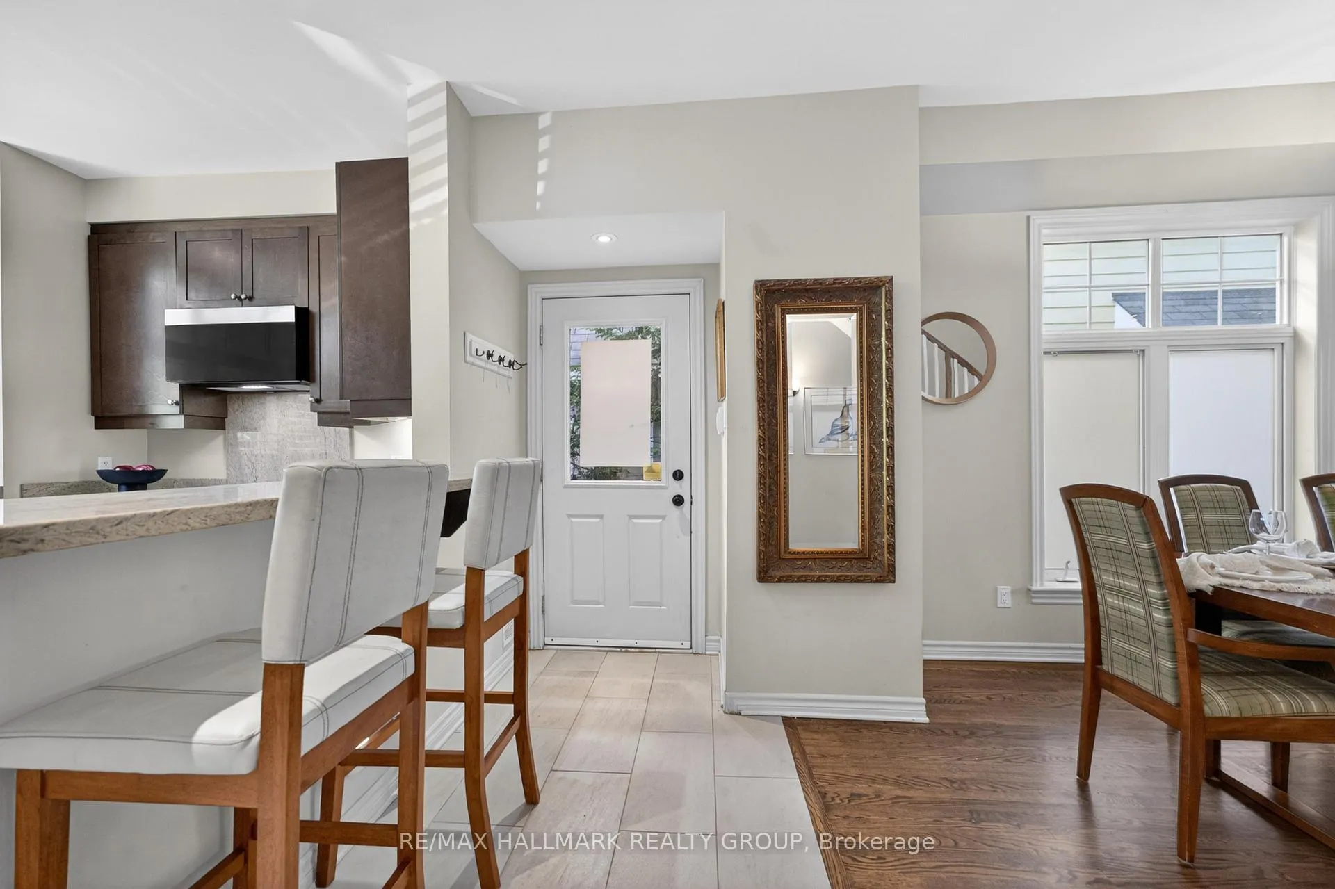 Photo 2 of 320 Iona Street, Ottawa, Westboro/Hampton Park — HOMEH