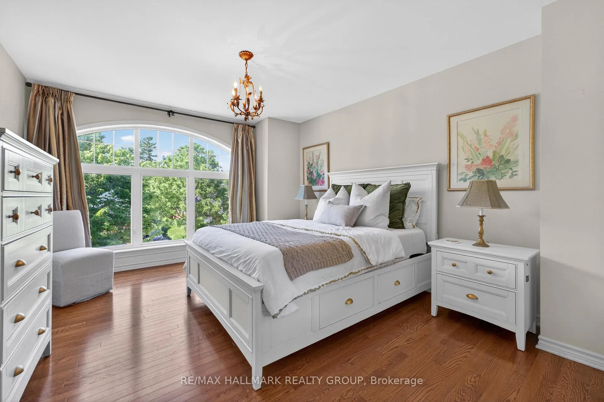 Photo 14 of 320 Iona Street, Ottawa, Westboro/Hampton Park — HOMEH