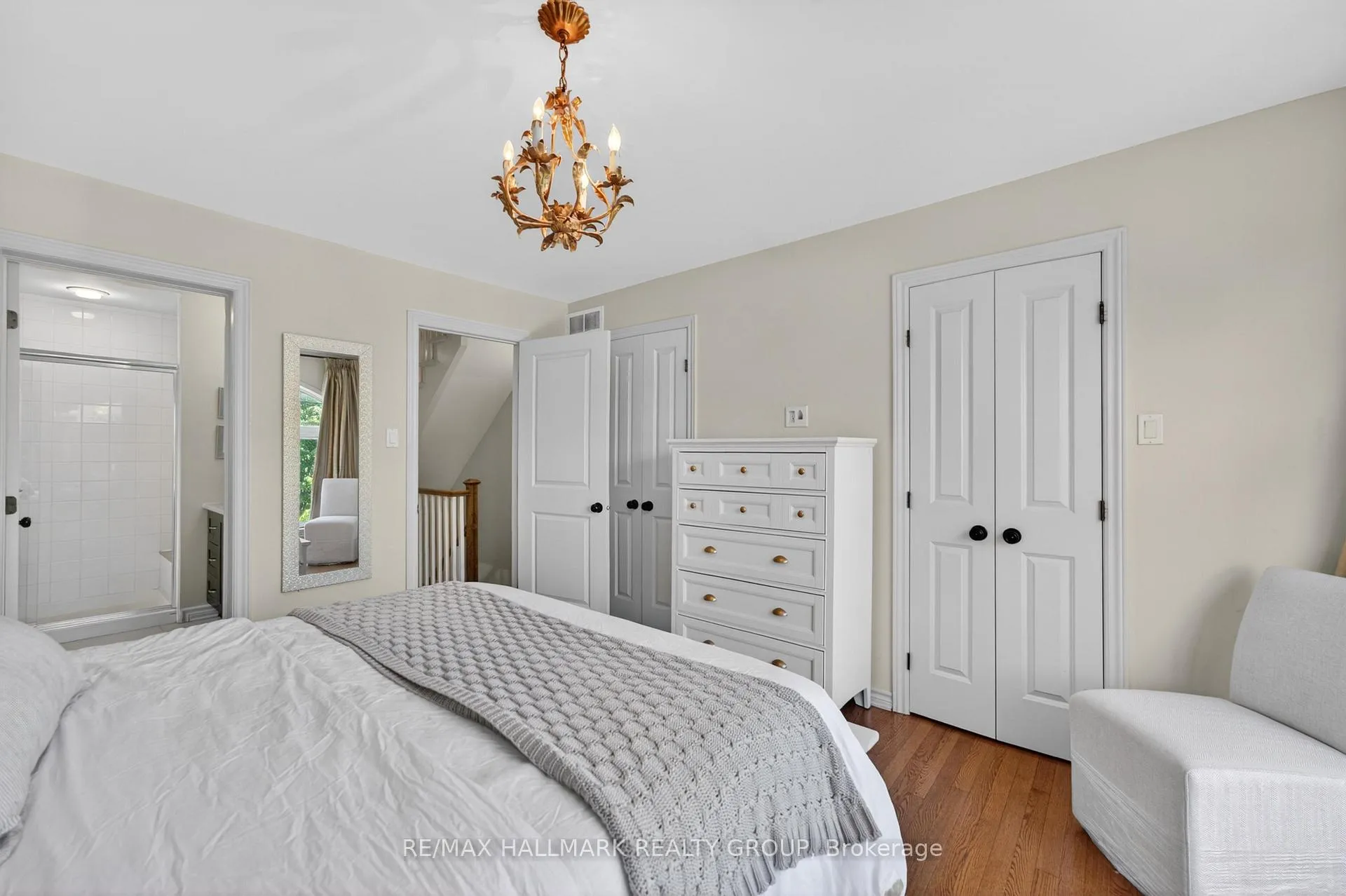 Photo 15 of 320 Iona Street, Ottawa, Westboro/Hampton Park — HOMEH