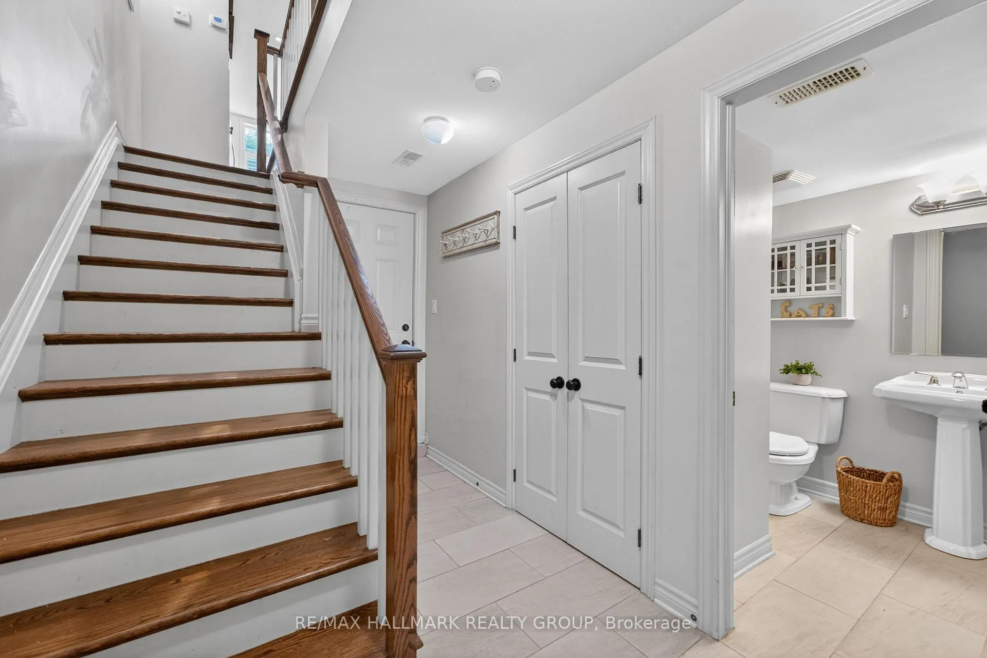 Photo 24 of 320 Iona Street, Ottawa, Westboro/Hampton Park — HOMEH