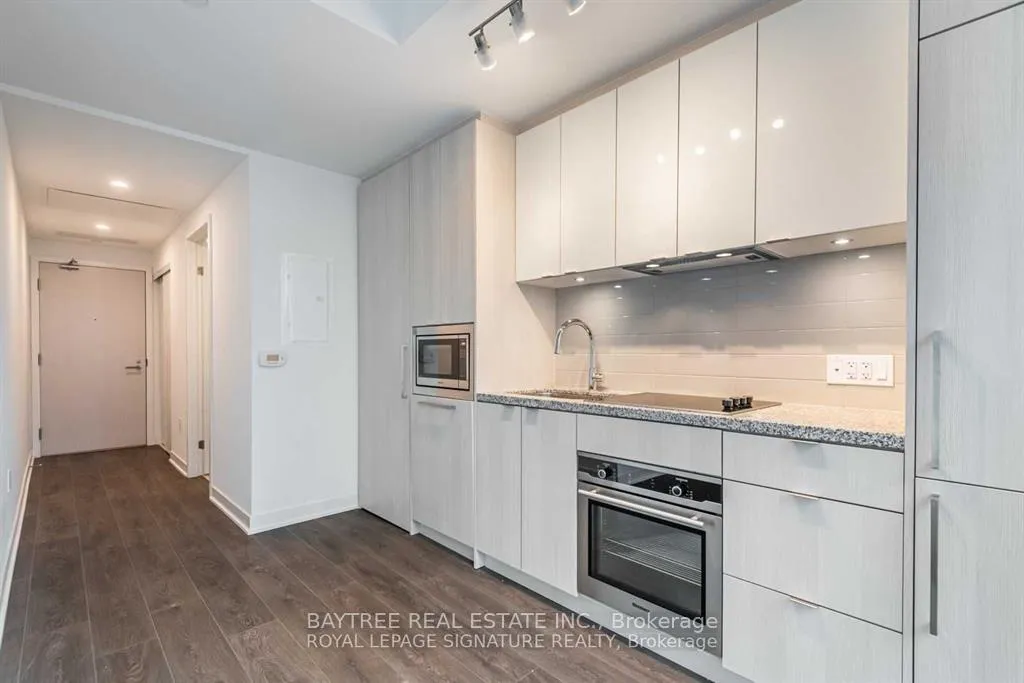 Photo 3 of Unit 4311, 115 Blue Jays Way, Toronto, Waterfront Communities — HOMEH