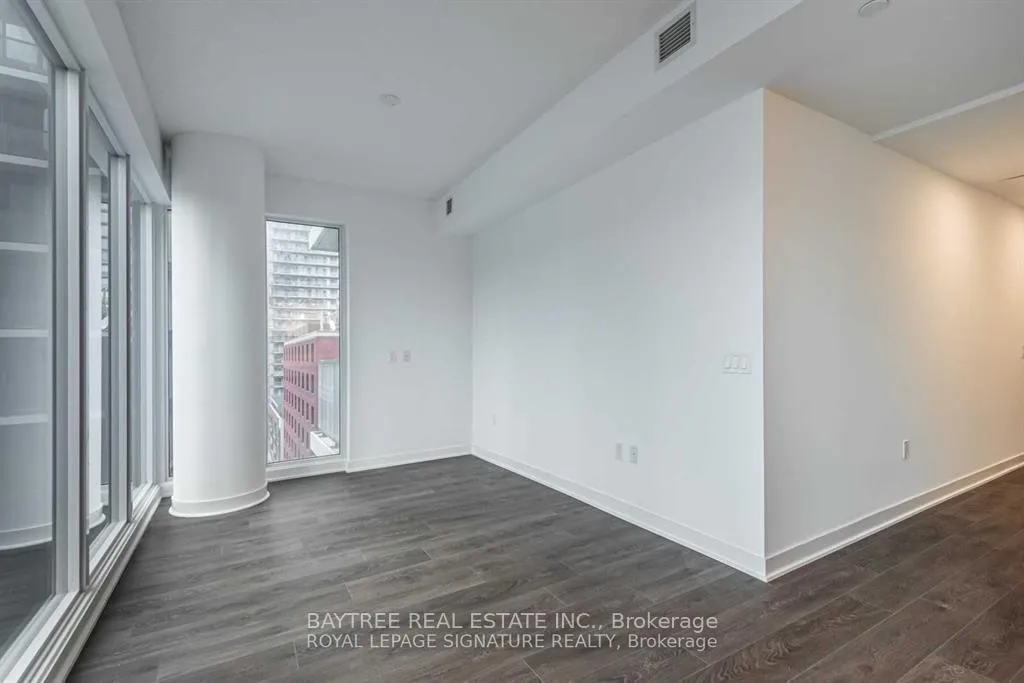 Photo 5 of Unit 4311, 115 Blue Jays Way, Toronto, Waterfront Communities — HOMEH