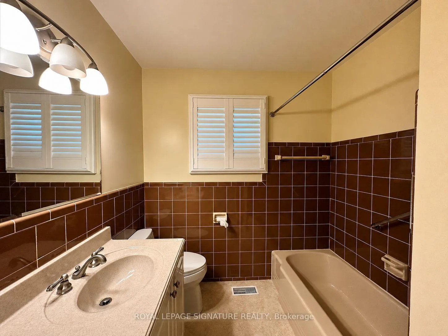 Photo 10 of Unit Main, 475 Fairlawn Street, Oshawa, McLaughlin — HOMEH