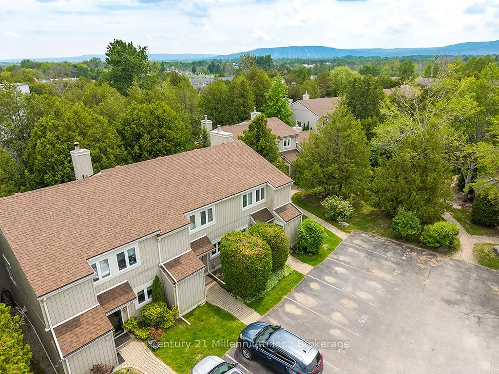 Photo 22 of Unit 530, 22 Dawson Drive, Collingwood — HOMEH
