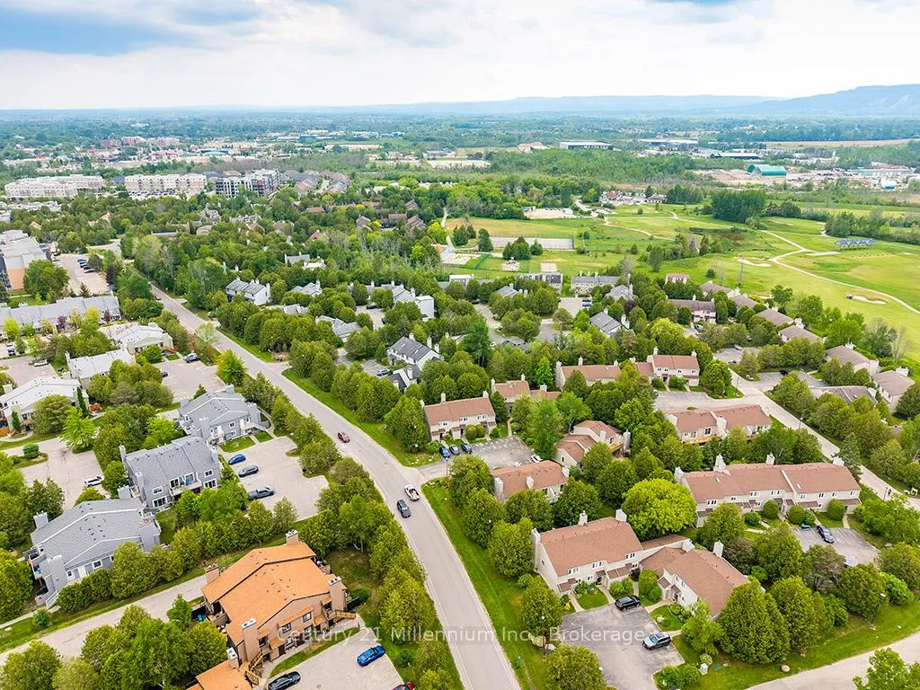 Photo 24 of Unit 530, 22 Dawson Drive, Collingwood — HOMEH