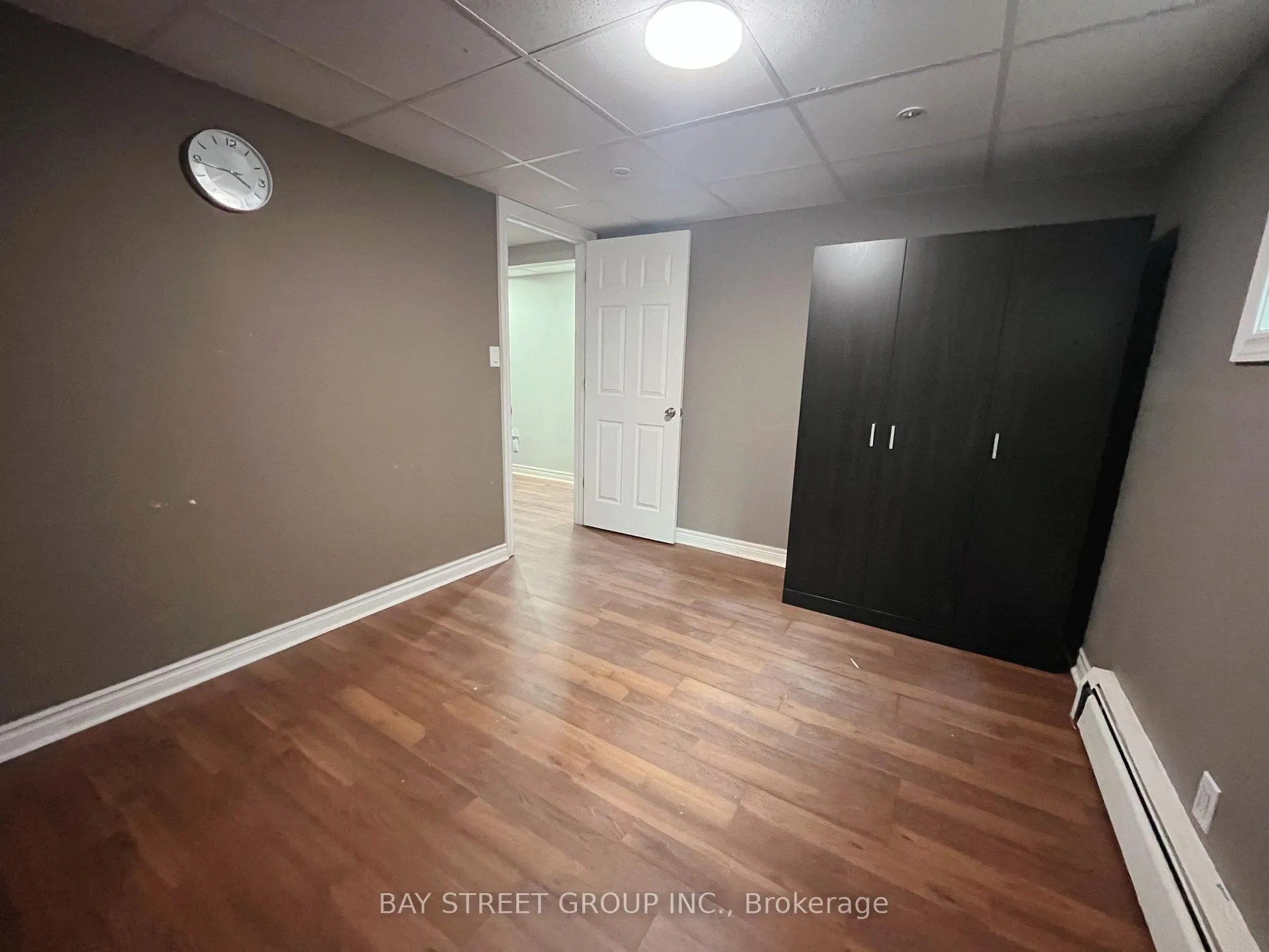 Photo 4 of Unit Lower, 106 St Davids Road, St. Catharines, Burleigh Hill — HOMEH