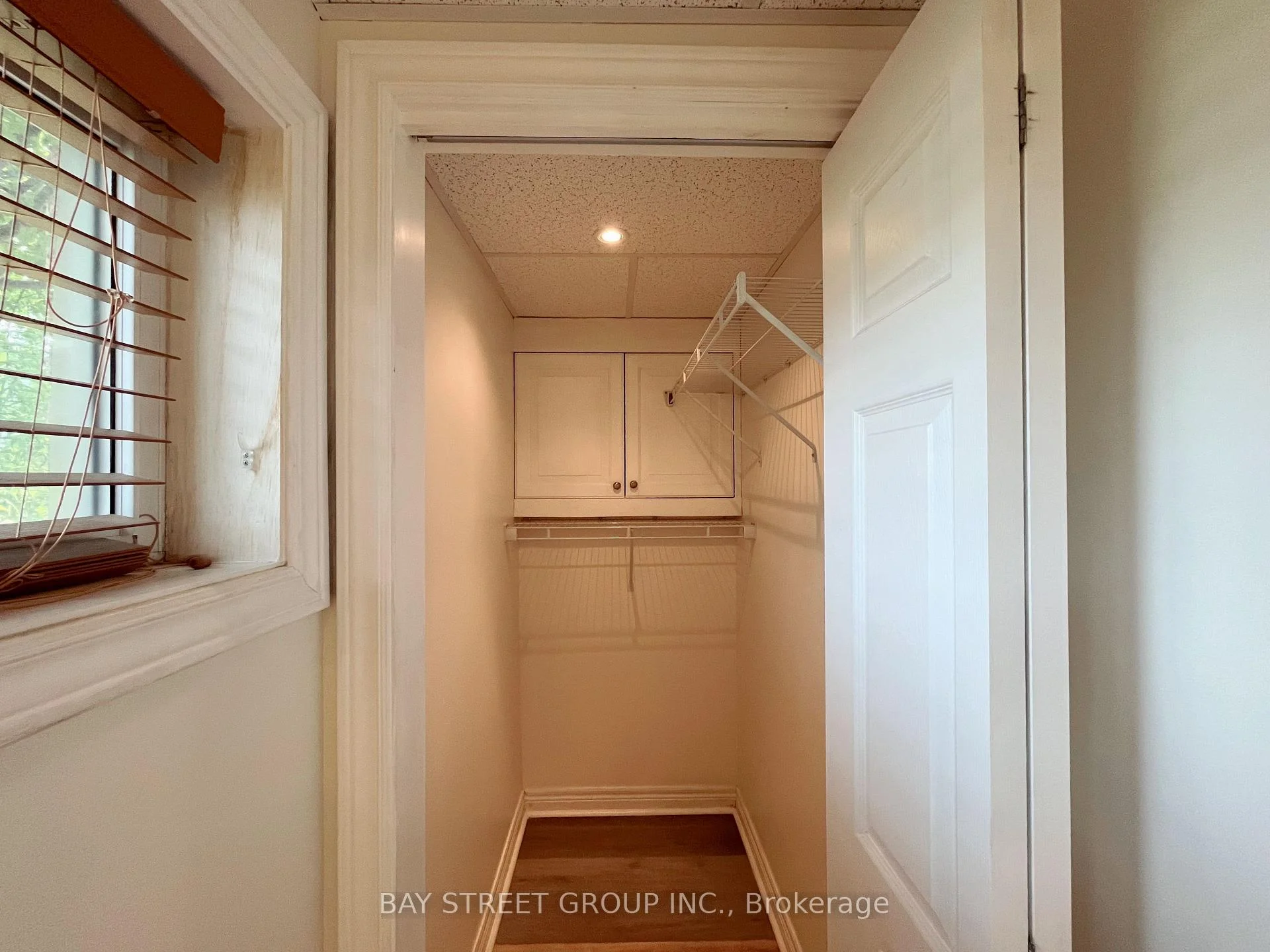 Photo 7 of Unit Lower, 106 St Davids Road, St. Catharines, Burleigh Hill — HOMEH