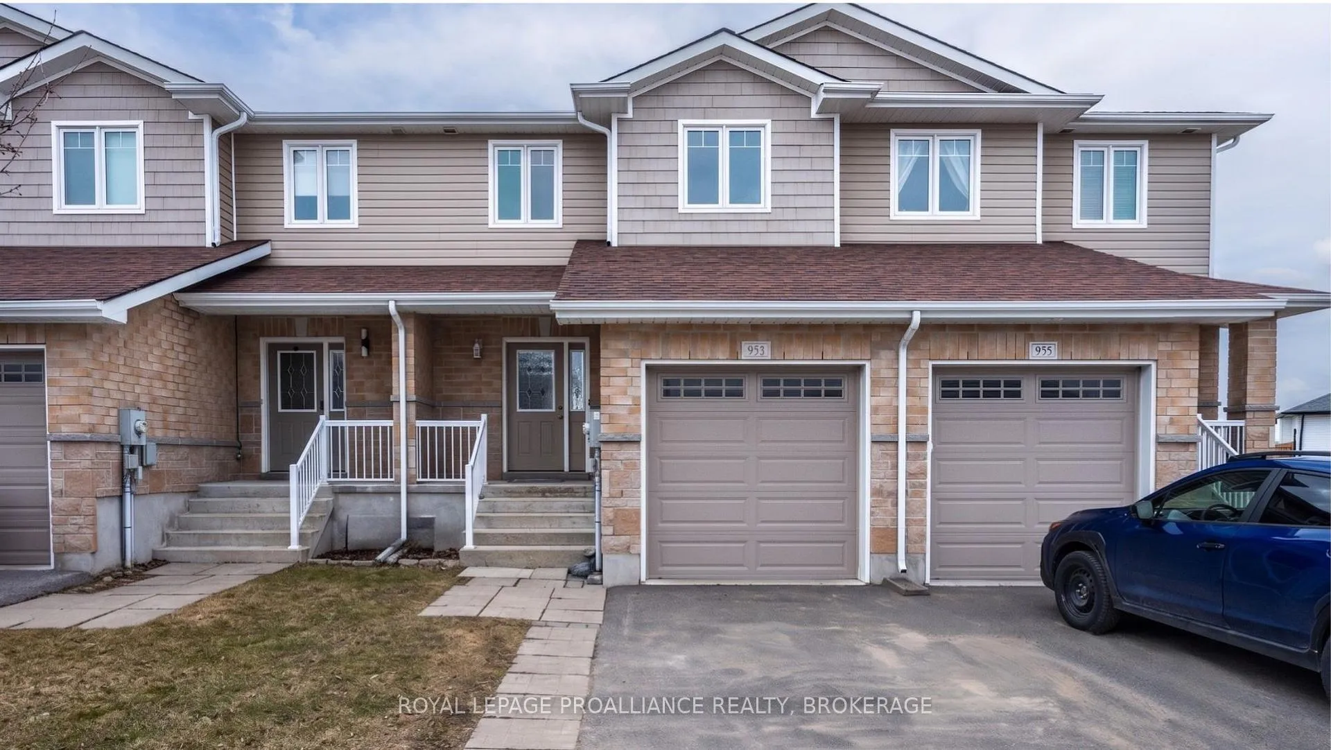 Photo 2 of 953 Blossom Street, Kingston, City Northwest — HOMEH