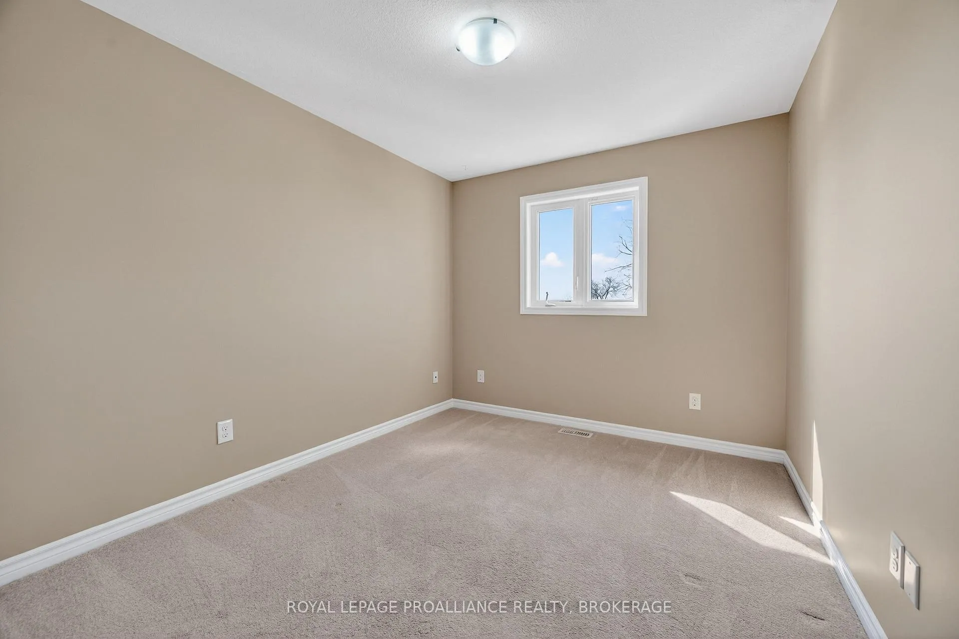 Photo 21 of 953 Blossom Street, Kingston, City Northwest — HOMEH