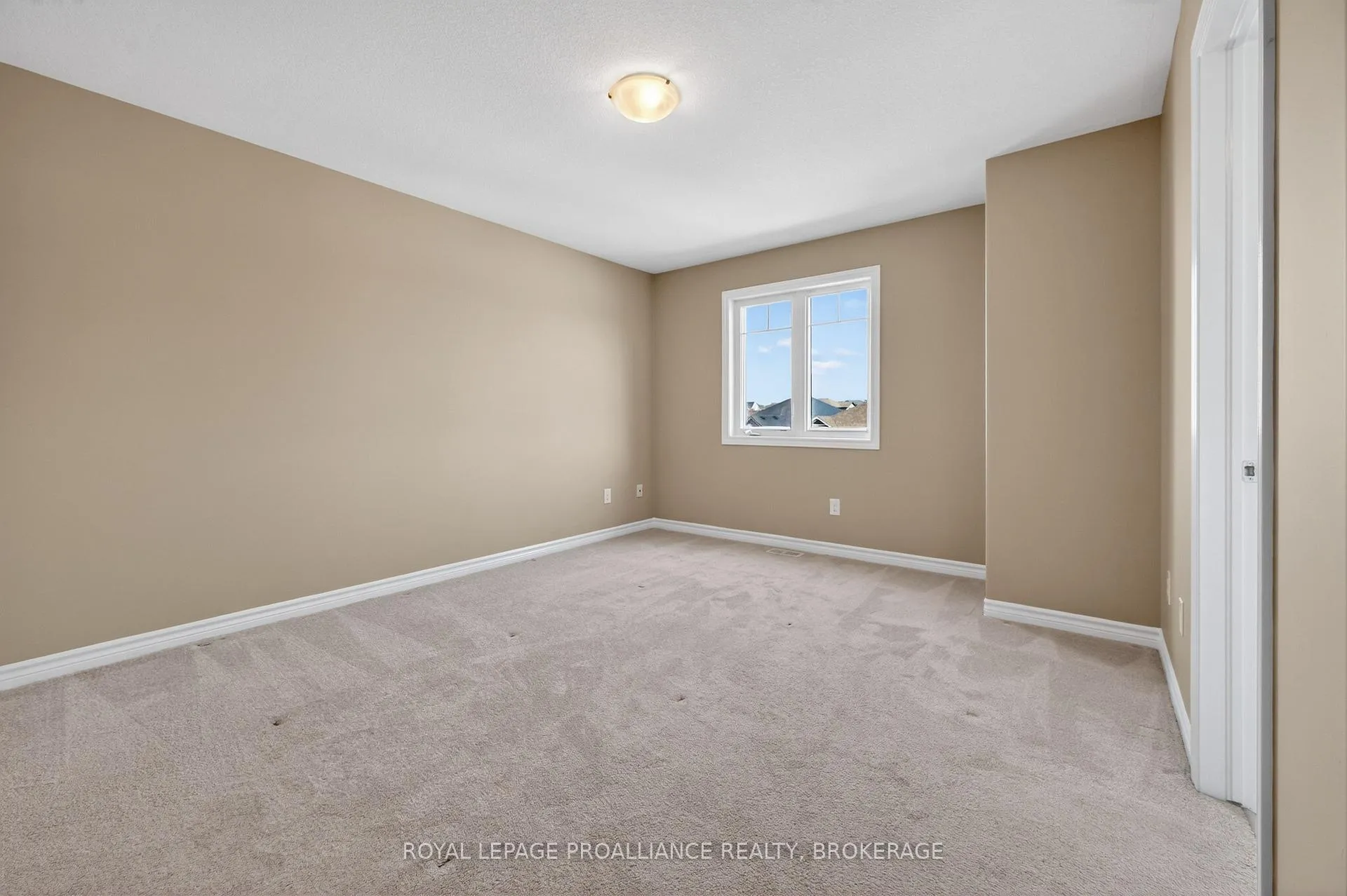 Photo 28 of 953 Blossom Street, Kingston, City Northwest — HOMEH
