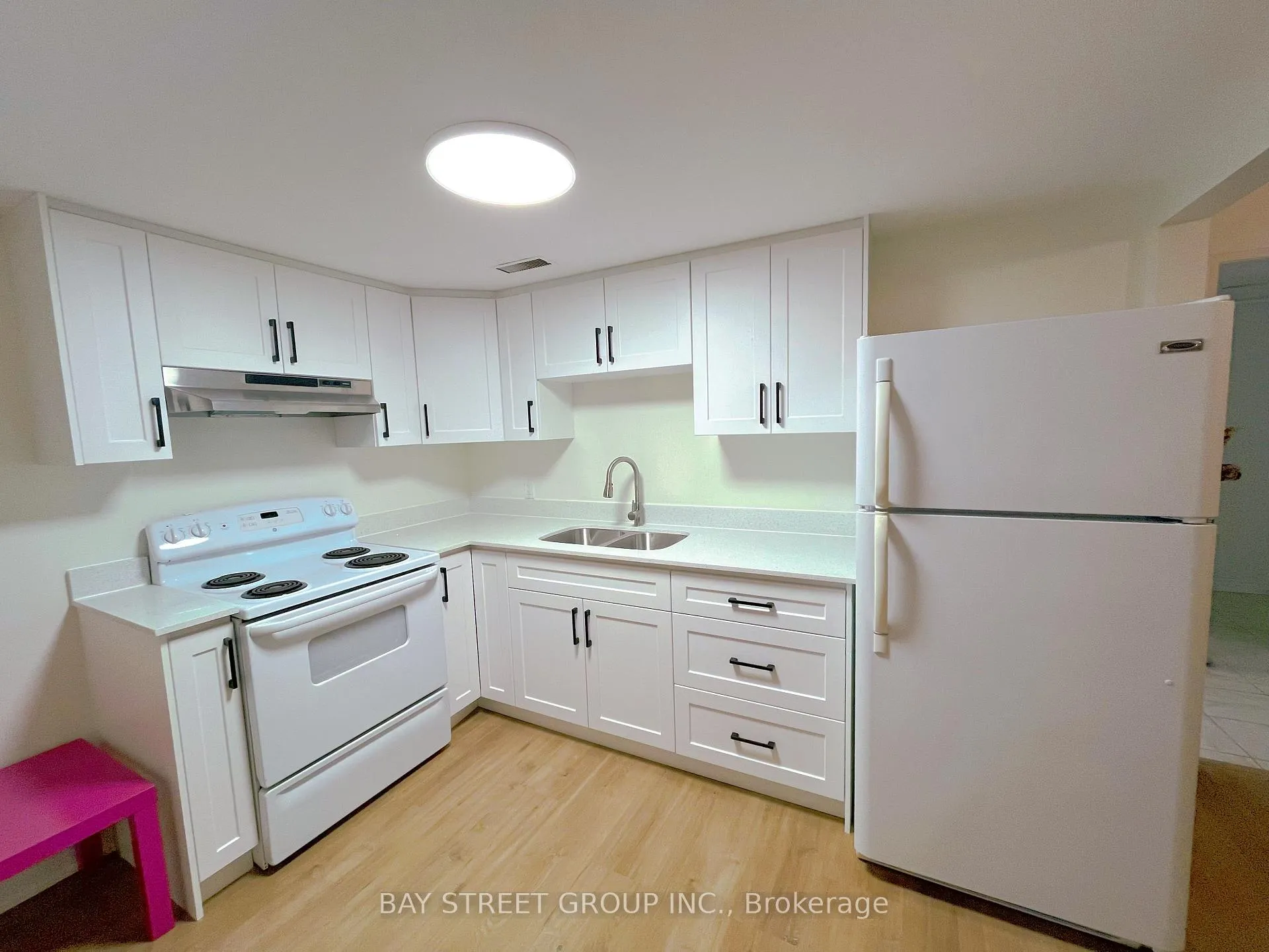 Photo 4 of Unit #Lower, 12 Wakil Drive, St. Catharines, Glendale/Glenridge — HOMEH