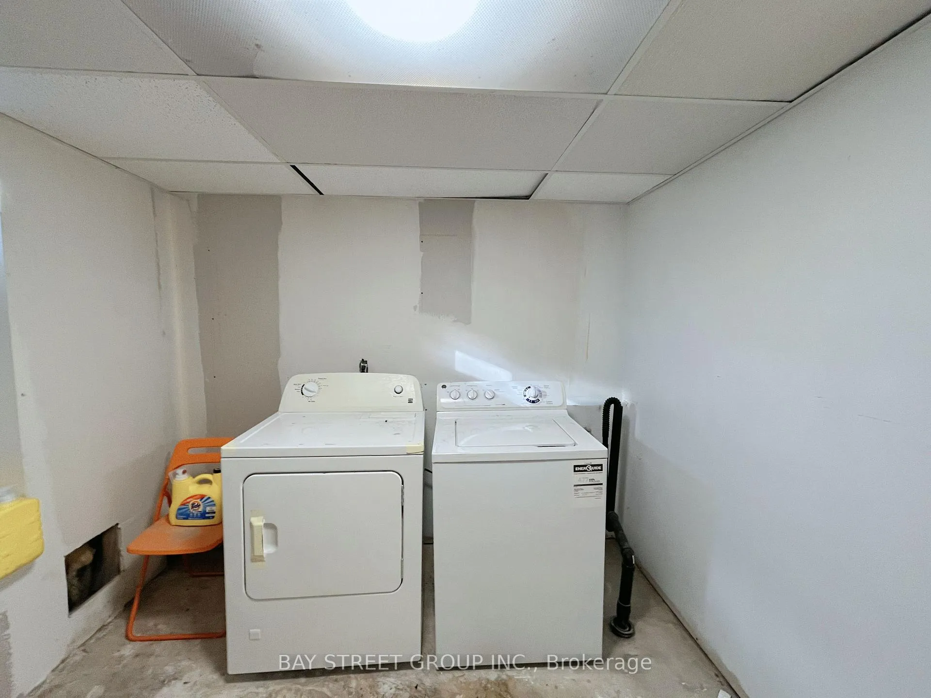 Photo 12 of Unit #Lower, 12 Wakil Drive, St. Catharines, Glendale/Glenridge — HOMEH