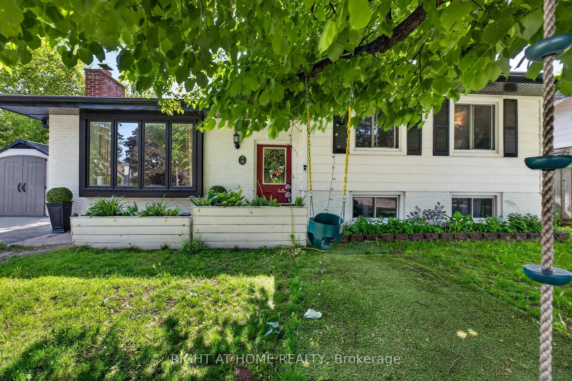 Photo 1 of 20 Cardiff Court, Whitby, Lynde Creek — HOMEH