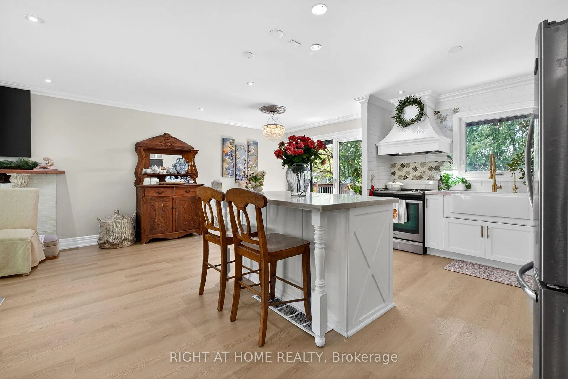 Photo 7 of 20 Cardiff Court, Whitby, Lynde Creek — HOMEH