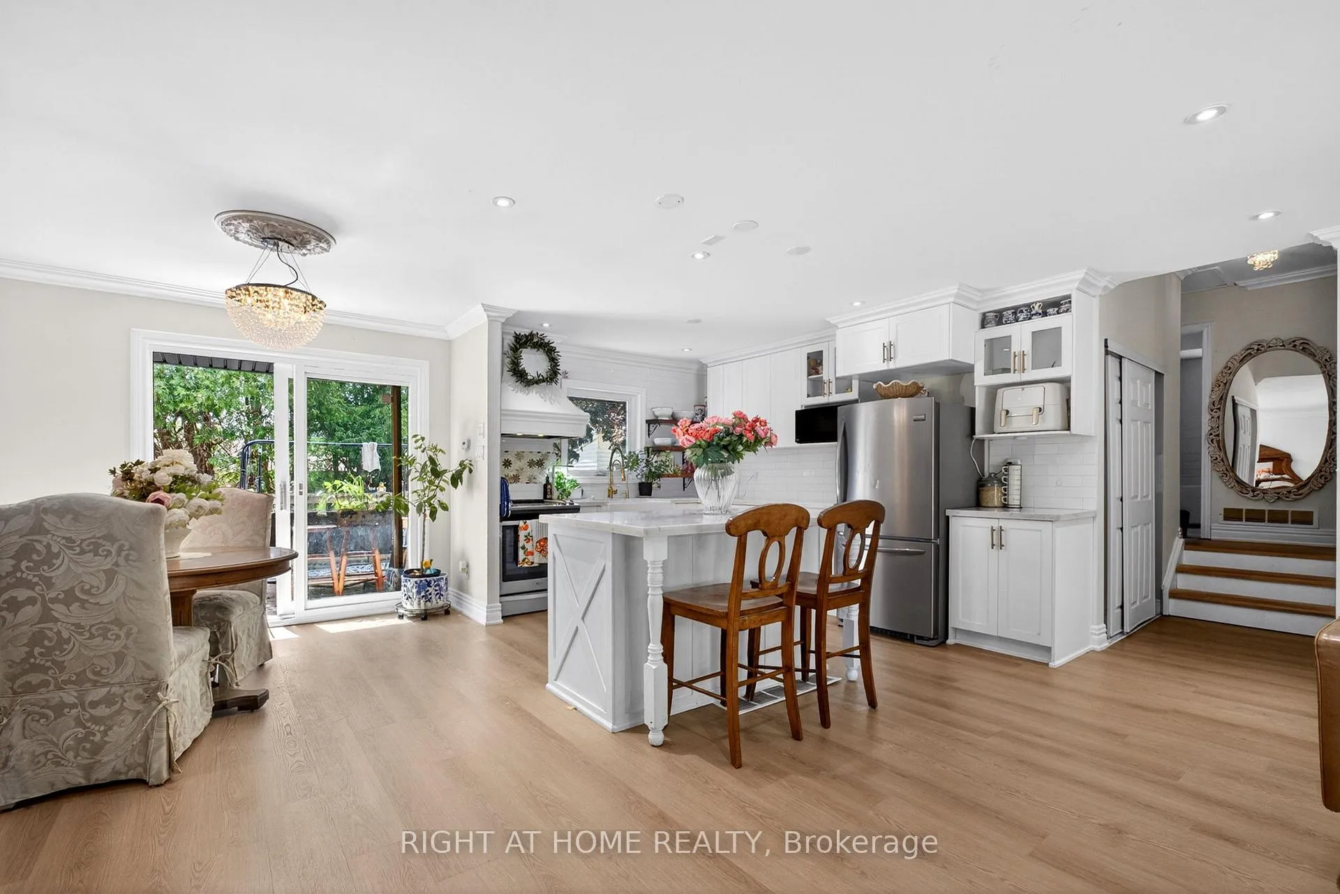 Photo 9 of 20 Cardiff Court, Whitby, Lynde Creek — HOMEH