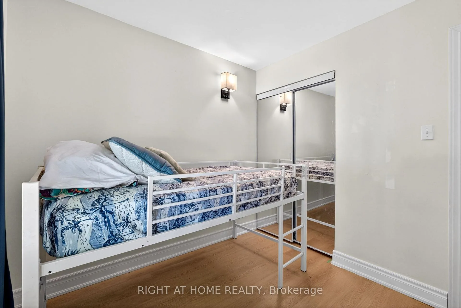 Photo 16 of 20 Cardiff Court, Whitby, Lynde Creek — HOMEH