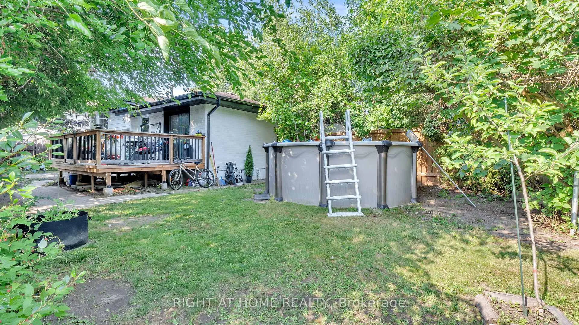 Photo 33 of 20 Cardiff Court, Whitby, Lynde Creek — HOMEH