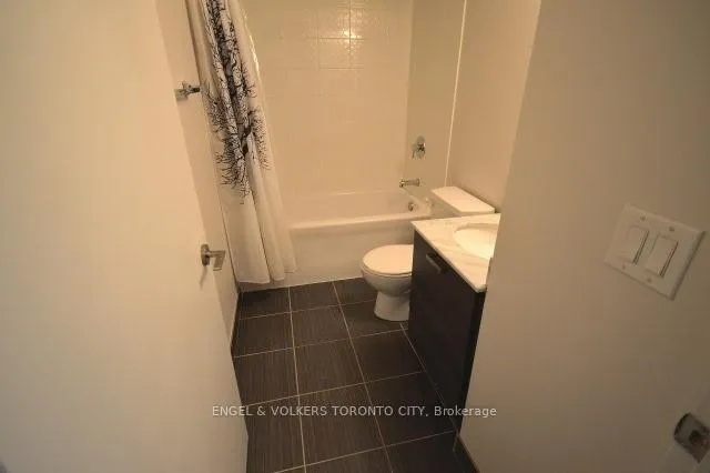 Photo 8 of Unit 823E, 36 Lisgar Street, Toronto, Little Portugal — HOMEH