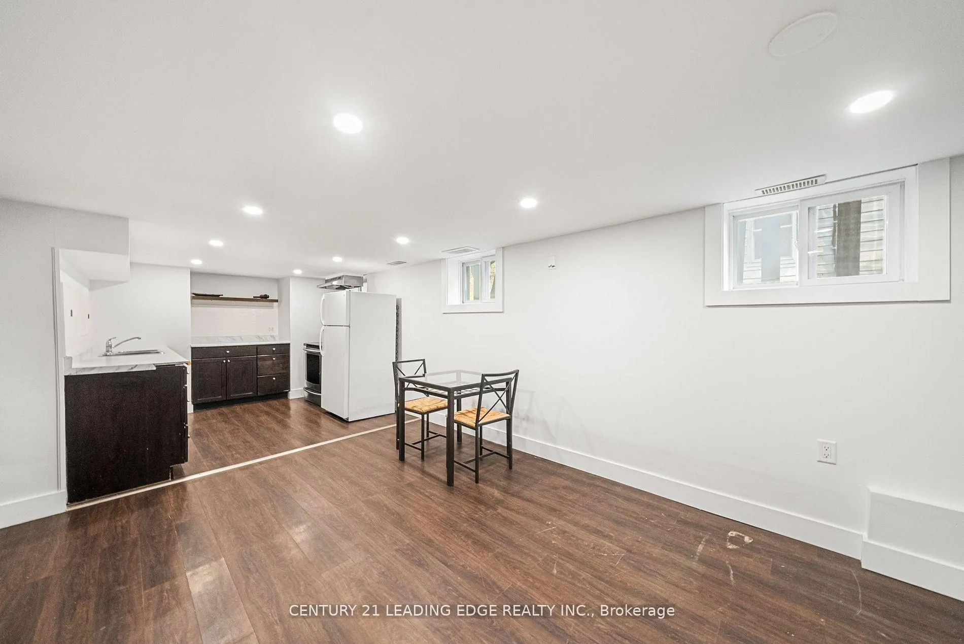 Photo 5 of Unit unit 1B, 620 Birchmount Road, Scarborough, Clairlea-Birchmount — HOMEH