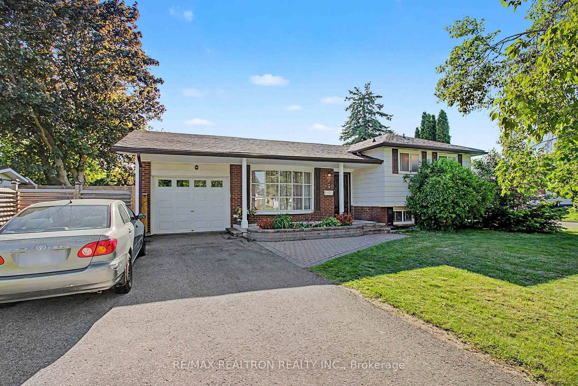 Photo 1 of 6 Turnbull Road, Ajax, South East — HOMEH