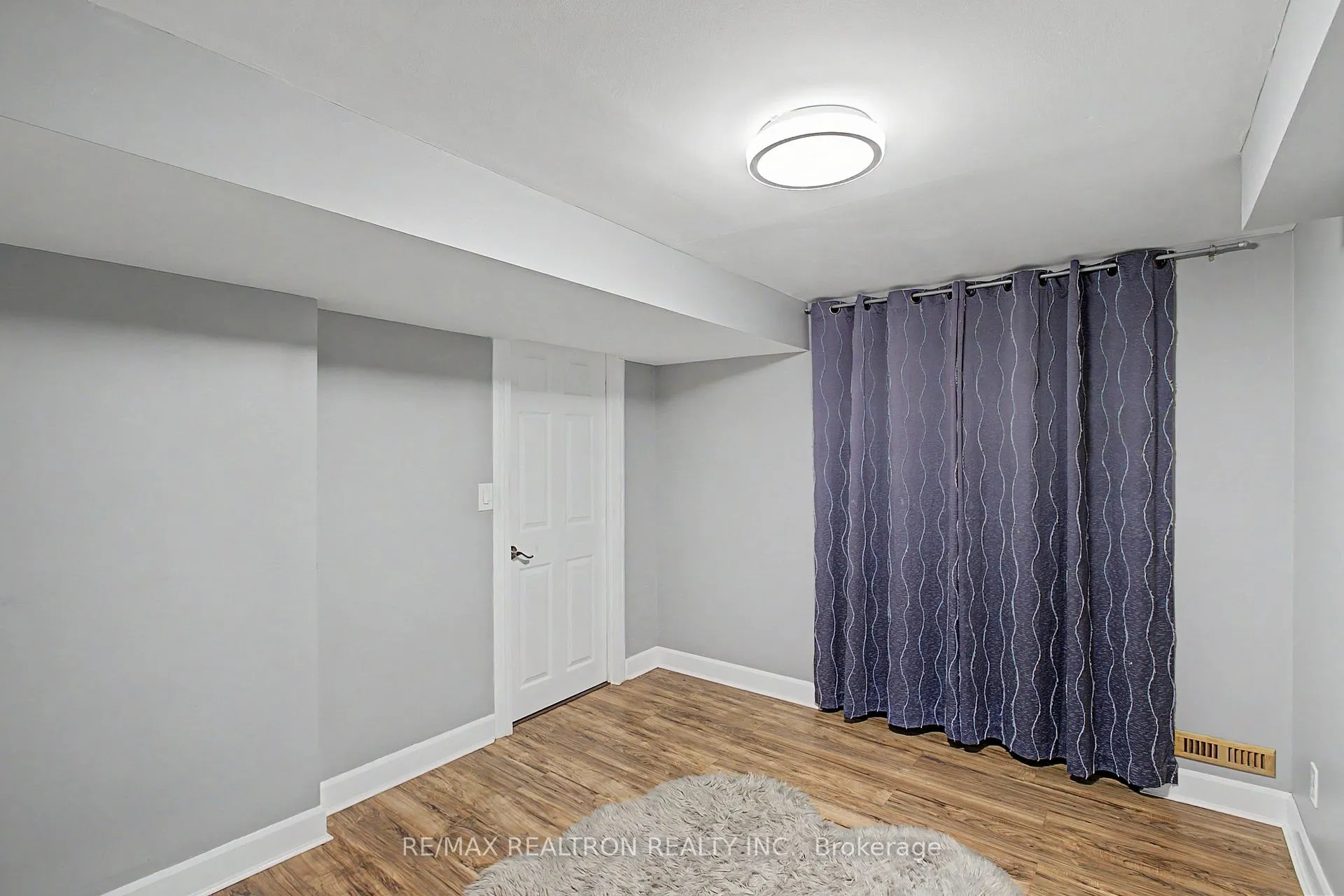 Photo 5 of 6 Turnbull Road, Ajax, South East — HOMEH