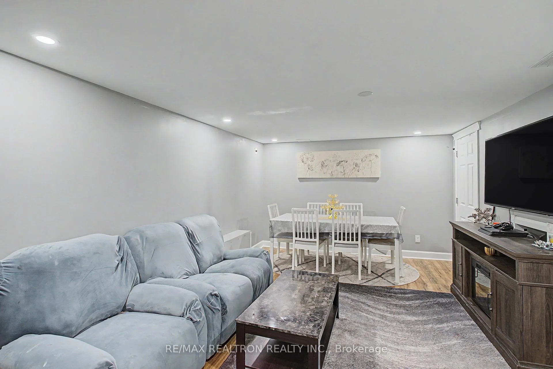 Photo 8 of 6 Turnbull Road, Ajax, South East — HOMEH