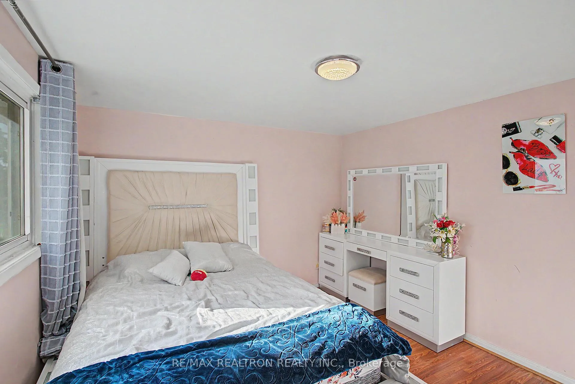 Photo 11 of 6 Turnbull Road, Ajax, South East — HOMEH