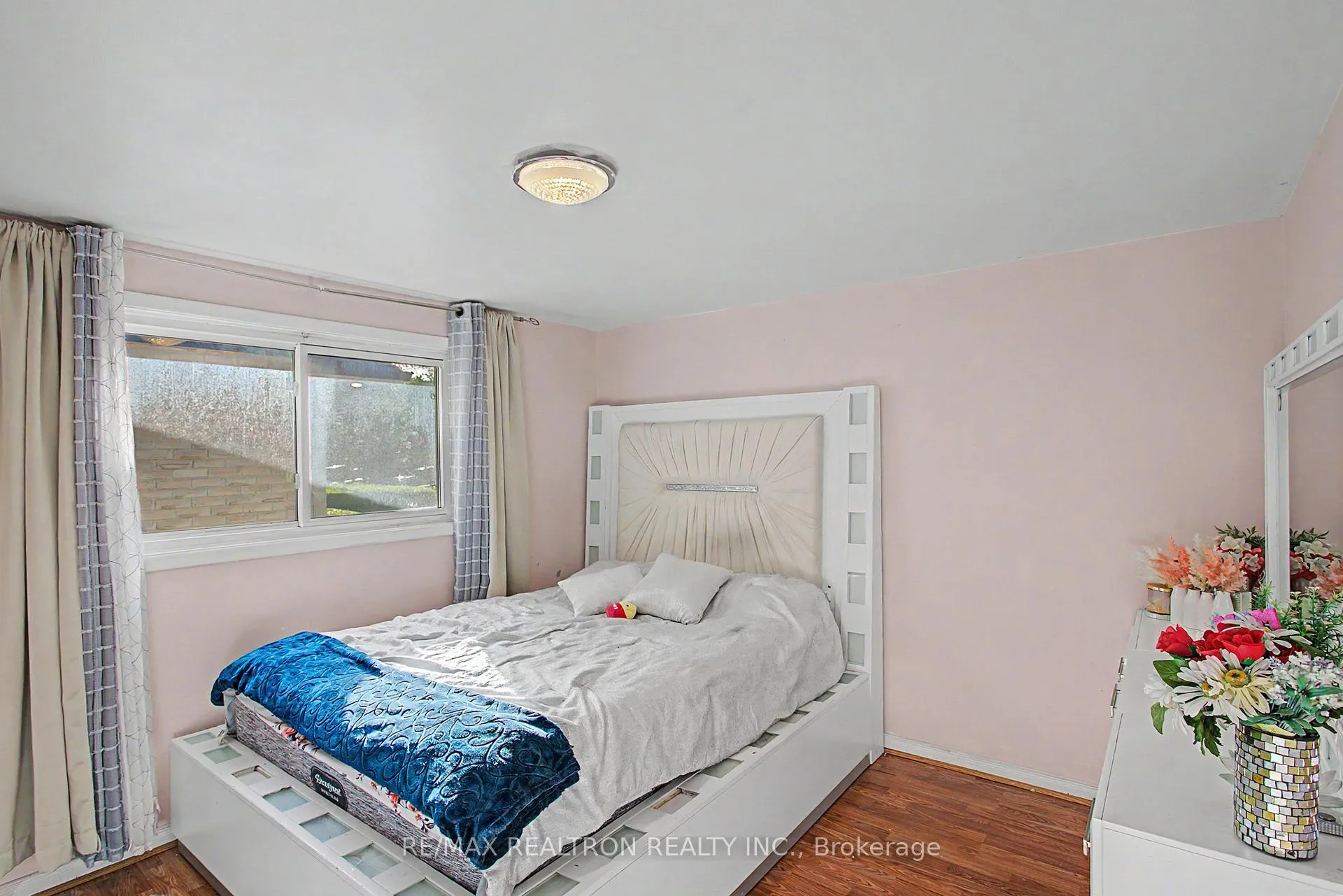 Photo 12 of 6 Turnbull Road, Ajax, South East — HOMEH