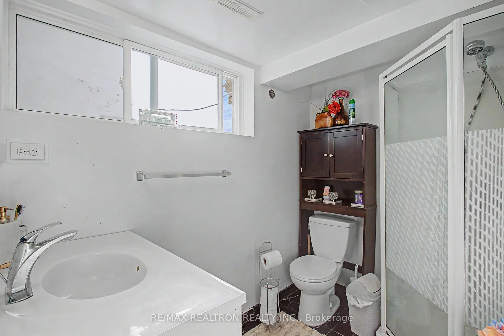 Photo 24 of 6 Turnbull Road, Ajax, South East — HOMEH