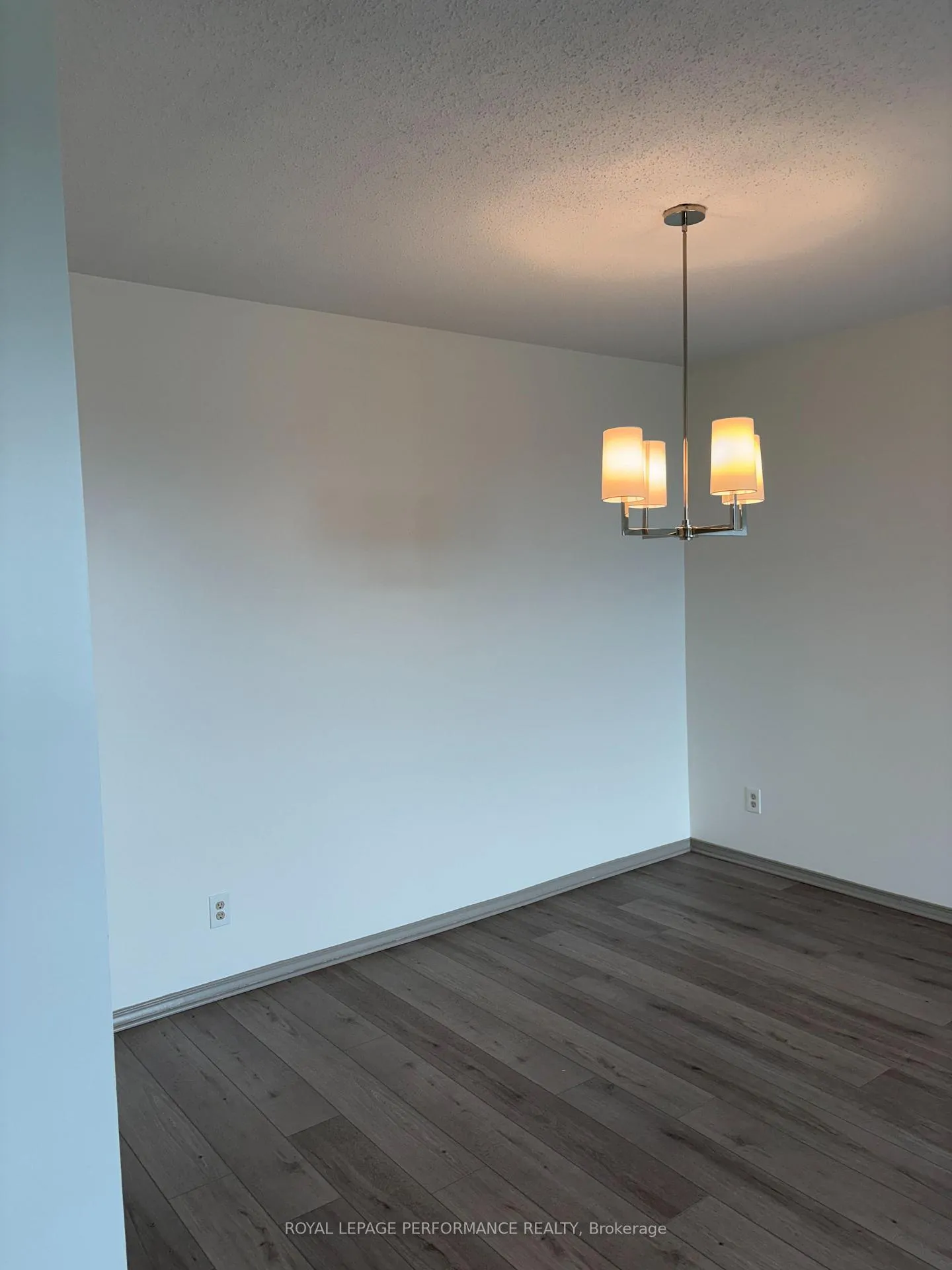 Photo 12 of Unit PH8, 1705 Playfair Drive, Ottawa, Playfair Park — HOMEH
