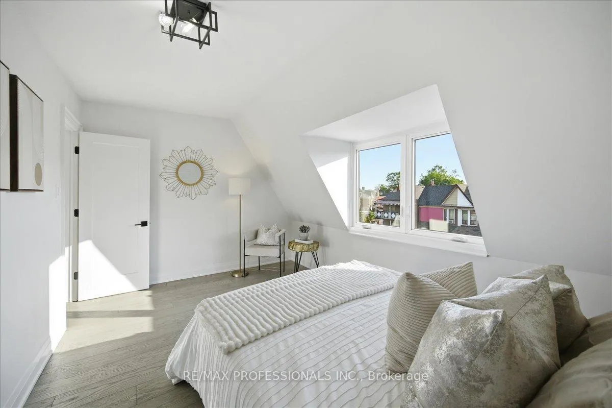 Photo 30 of 777 Dufferin Street, Toronto, Dufferin Grove — HOMEH