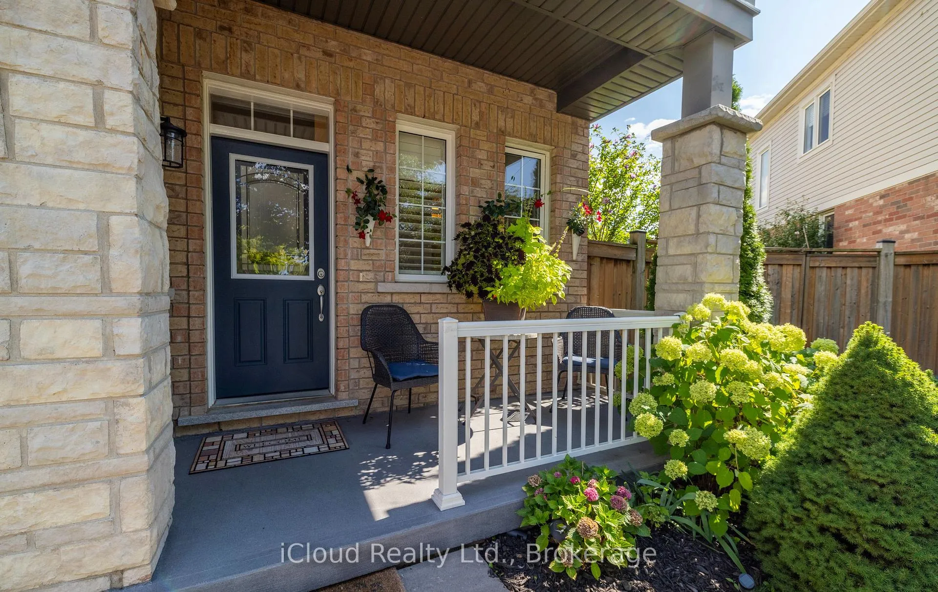 Front of 954 Penson Crescent