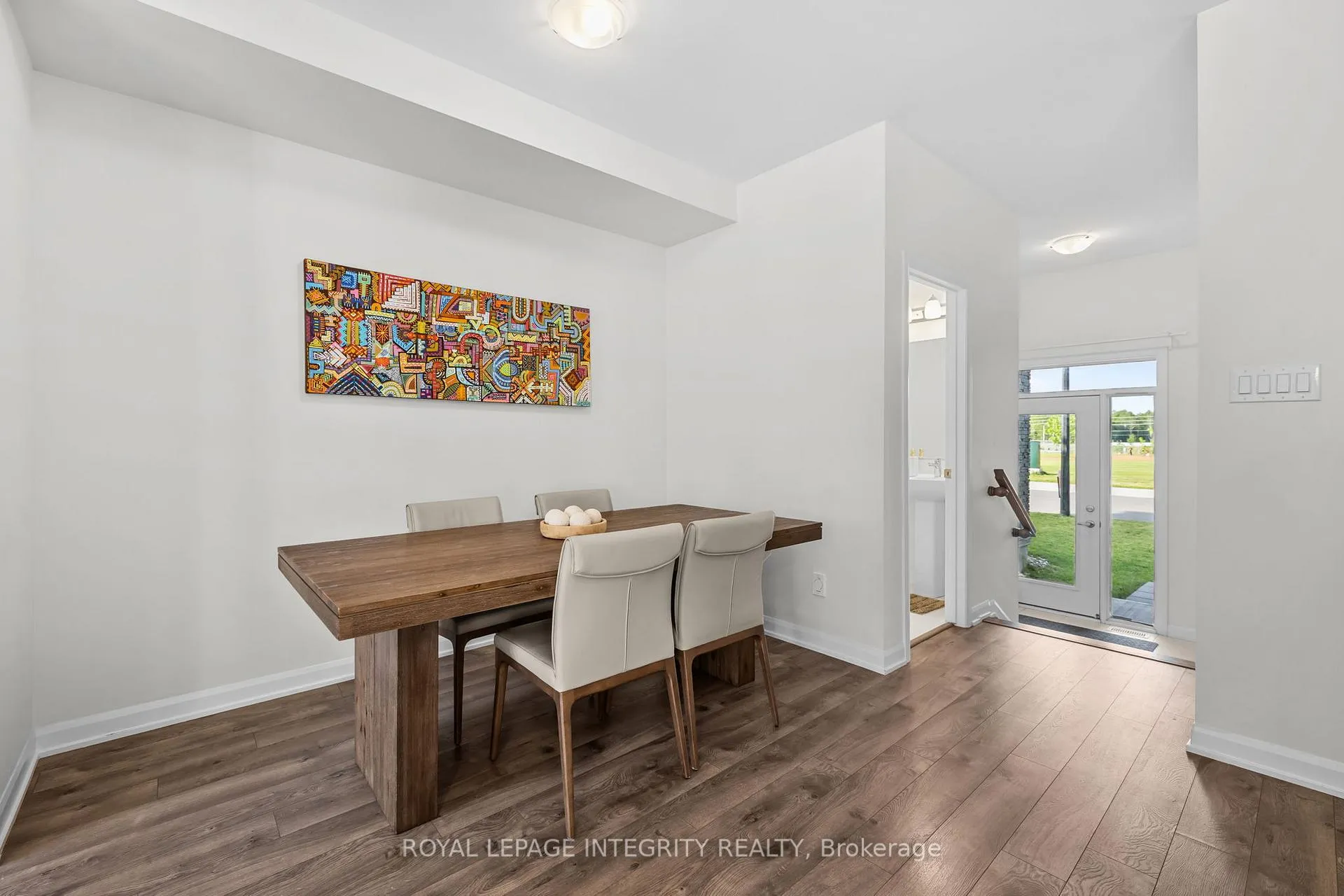 Photo 3 of 43 Finglas Court, Ottawa, Barrhaven - Half Moon Bay — HOMEH