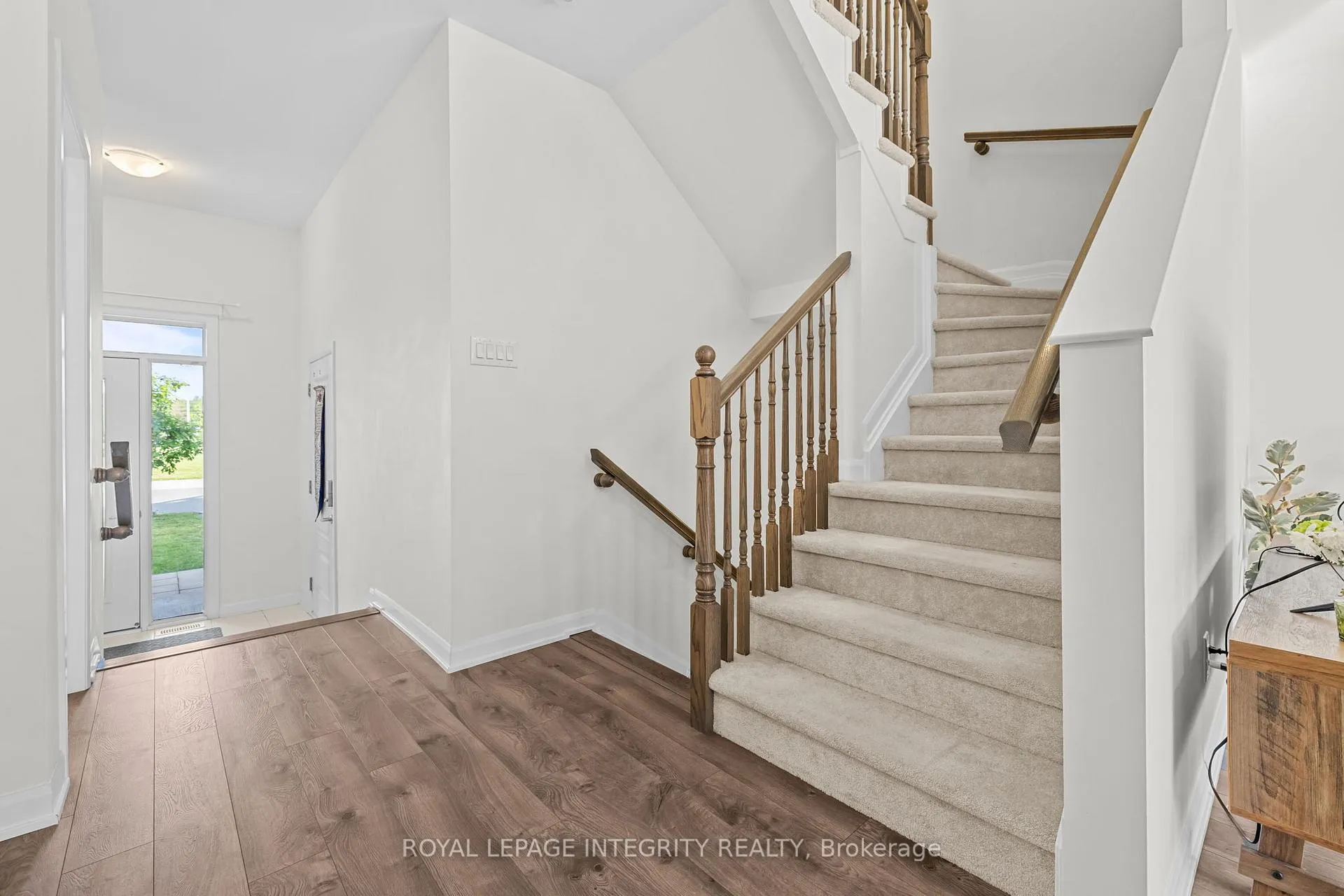 Photo 13 of 43 Finglas Court, Ottawa, Barrhaven - Half Moon Bay — HOMEH