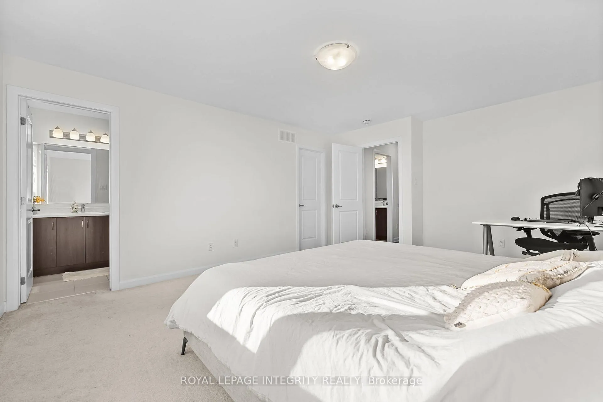 Photo 17 of 43 Finglas Court, Ottawa, Barrhaven - Half Moon Bay — HOMEH