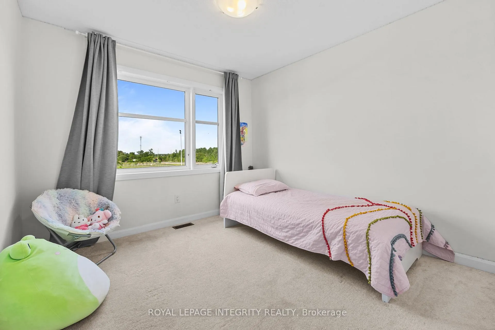 Photo 22 of 43 Finglas Court, Ottawa, Barrhaven - Half Moon Bay — HOMEH