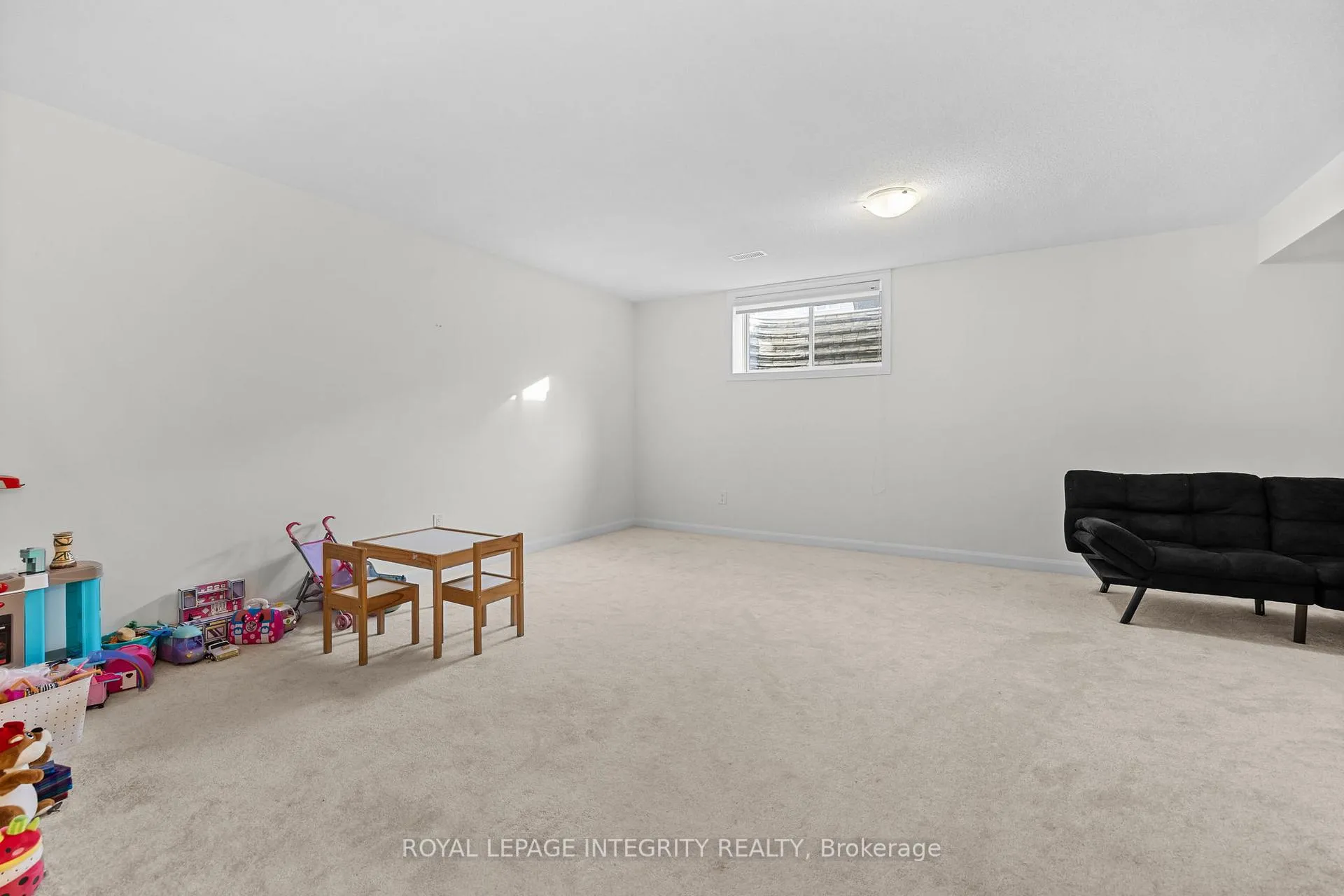 Photo 24 of 43 Finglas Court, Ottawa, Barrhaven - Half Moon Bay — HOMEH