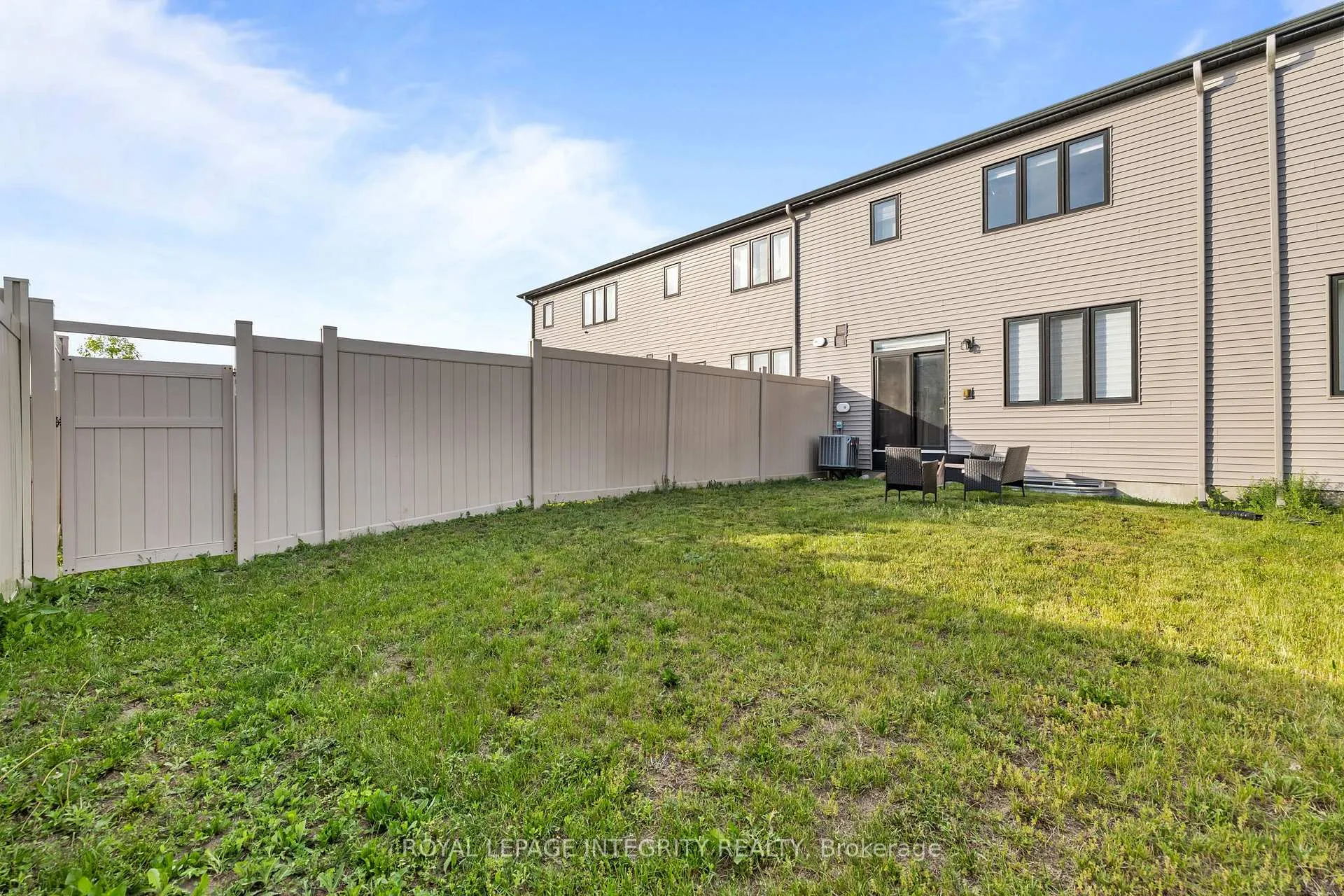 Photo 30 of 43 Finglas Court, Ottawa, Barrhaven - Half Moon Bay — HOMEH