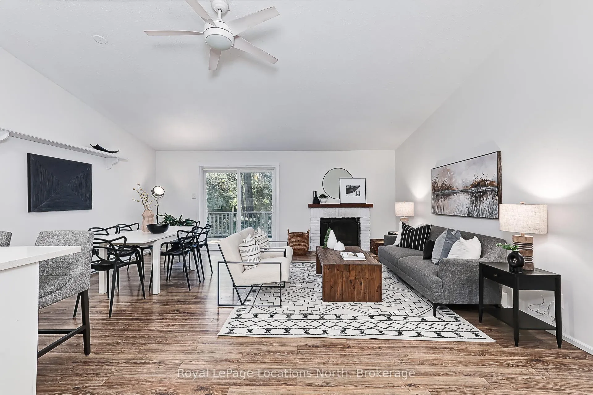 Photo 3 of 5 Dawson Drive, Collingwood — HOMEH