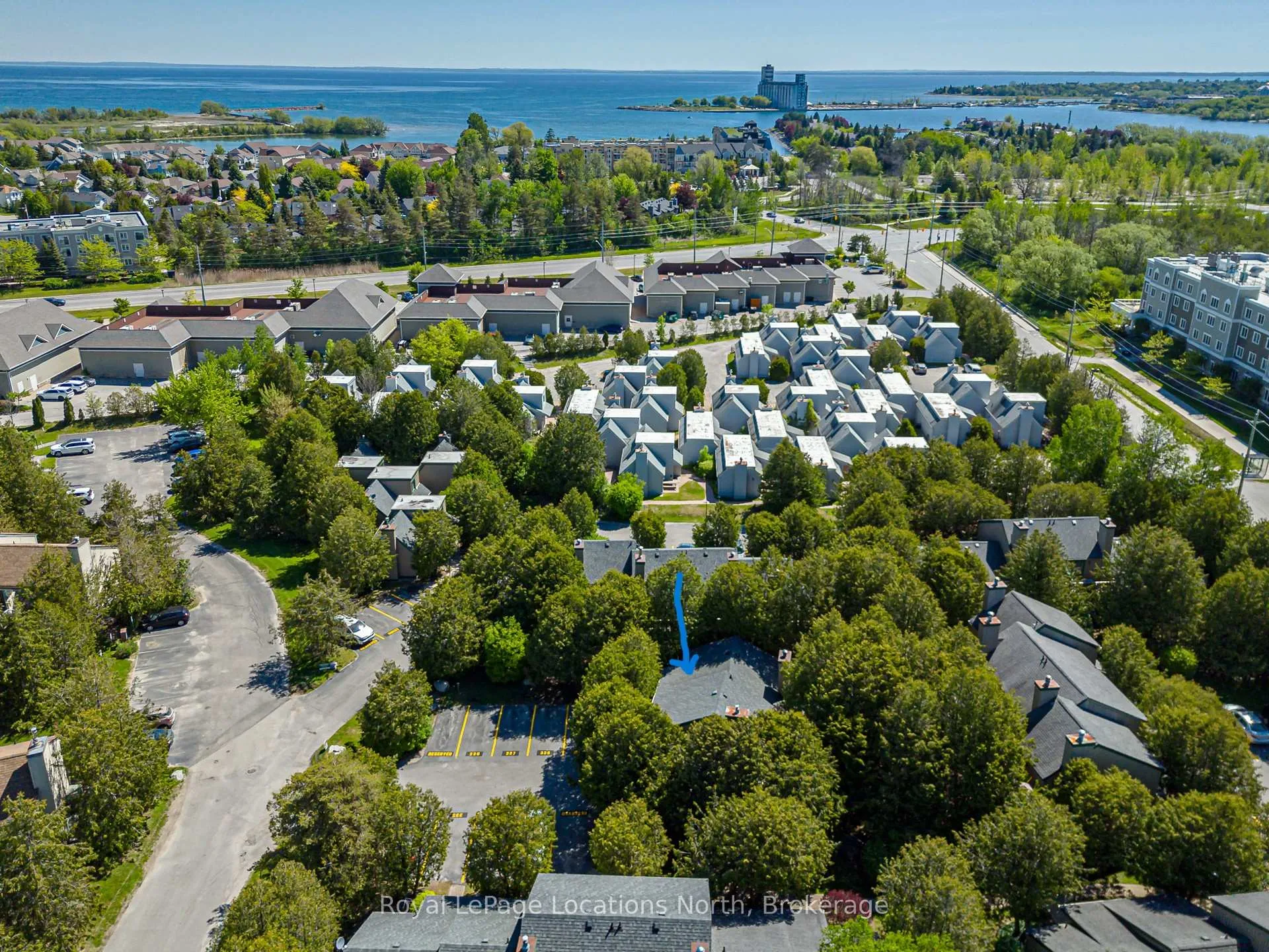 Photo 4 of 5 Dawson Drive, Collingwood — HOMEH