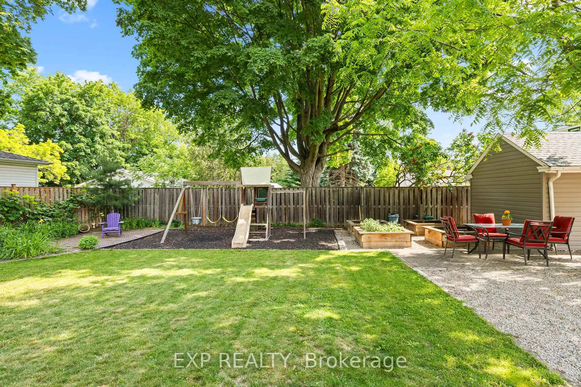 Photo 9 of 4 Rosslyn Avenue, Grimsby, Grimsby East — HOMEH