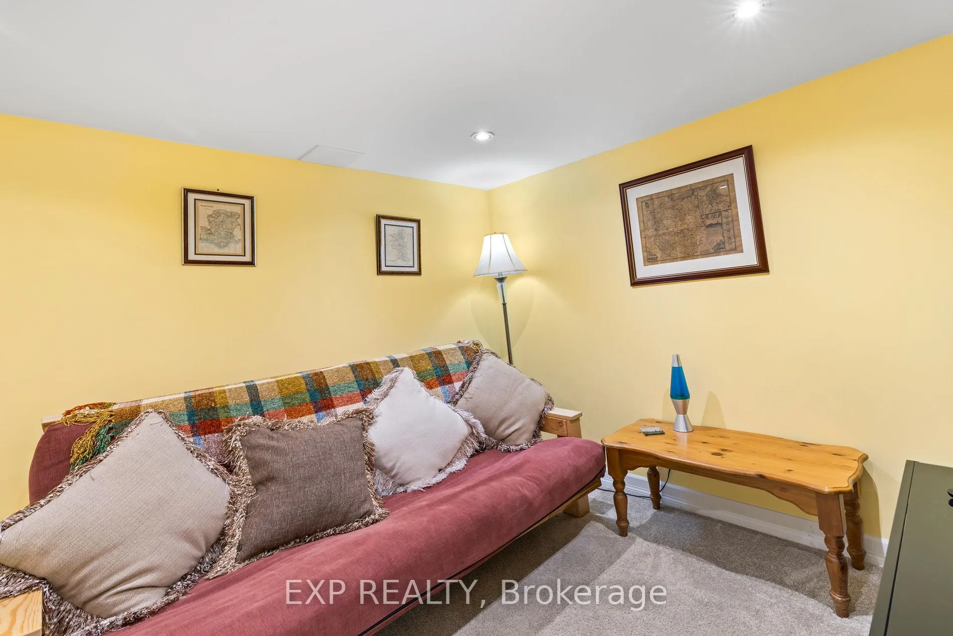 Photo 42 of 4 Rosslyn Avenue, Grimsby, Grimsby East — HOMEH