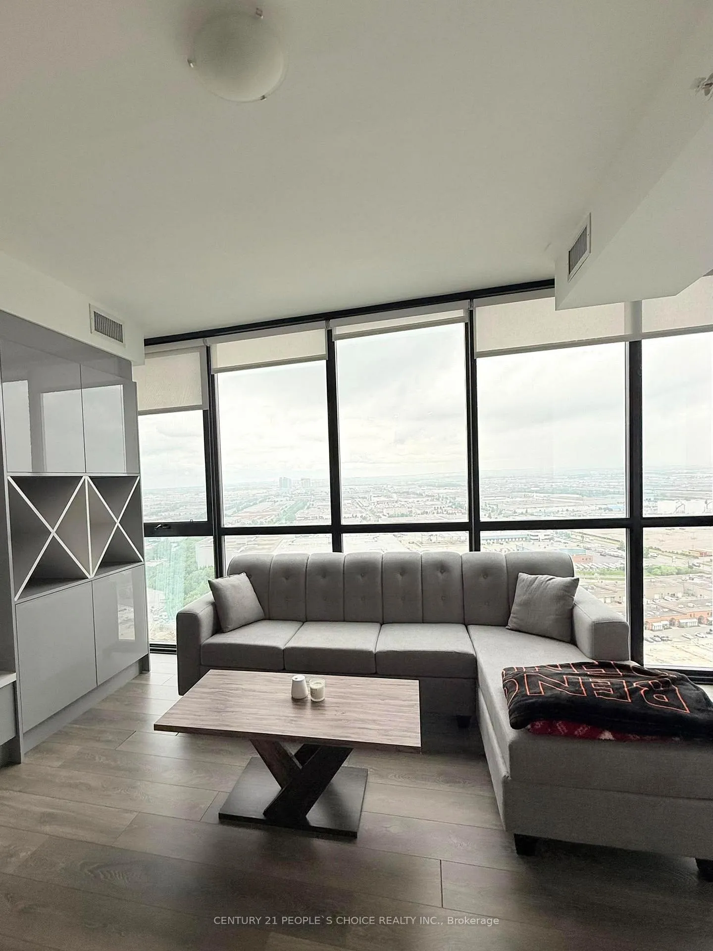 Photo 1 of Unit 2508, 2916 Highway 7, Vaughan, Concord — HOMEH