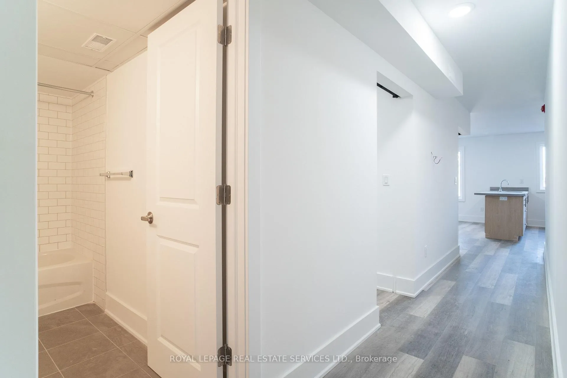 Photo 8 of Unit 2B, 1106 St Clair Avenue W, Toronto, Oakwood Village — HOMEH